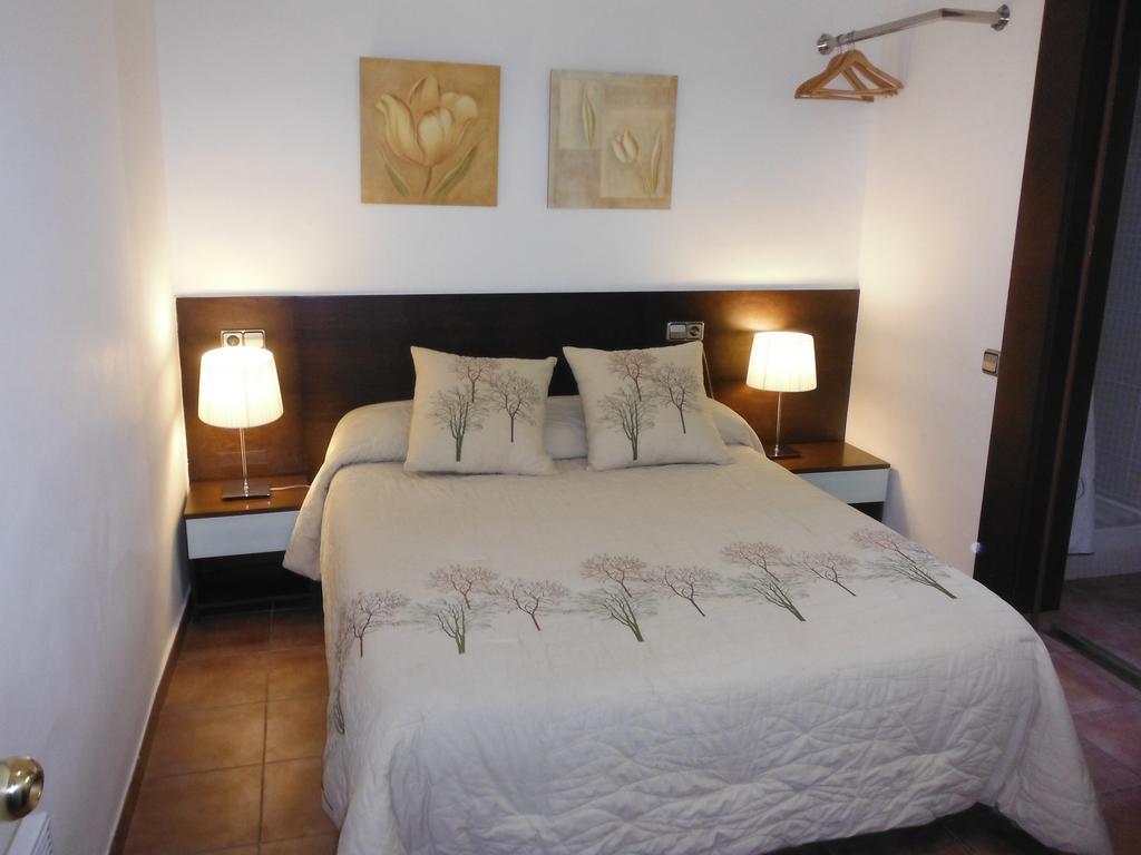 Hostal Eixample Barcelona Room photo